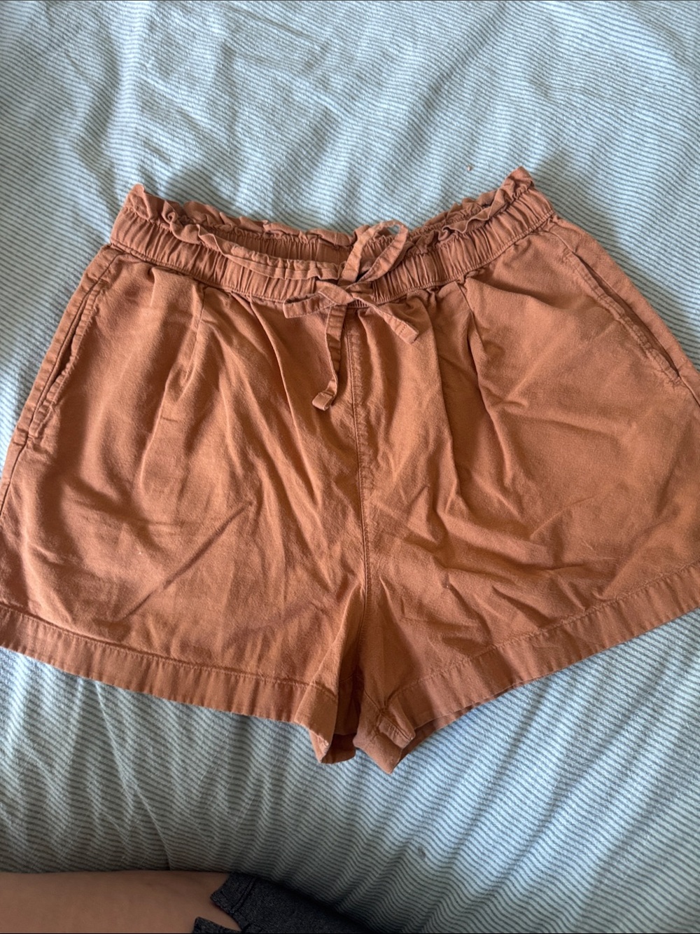 Uniqlo Women's Rust Orange High-Waist Drawstring Shorts